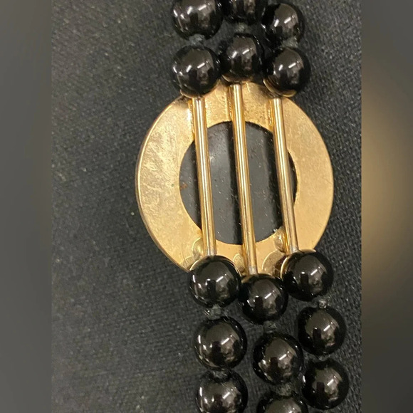 QUALITY MULTI-STRAND BLACK NECKLACE. SOLID WEIGHT 159+grams - Picture 4 of 6